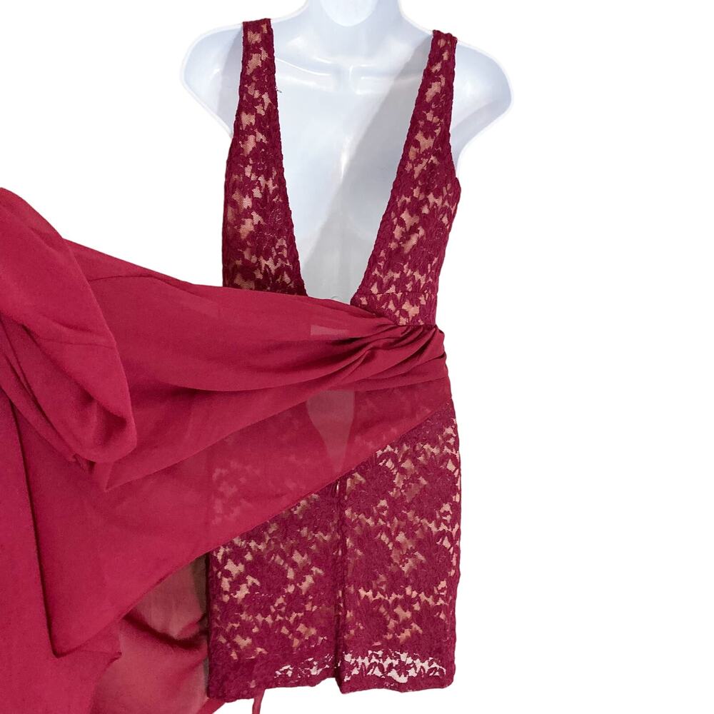 Lulu’s Make Way for Wonderful Berry Red Lace Maxi Dress Full Front Split Slit M - Picture 4 of 16
